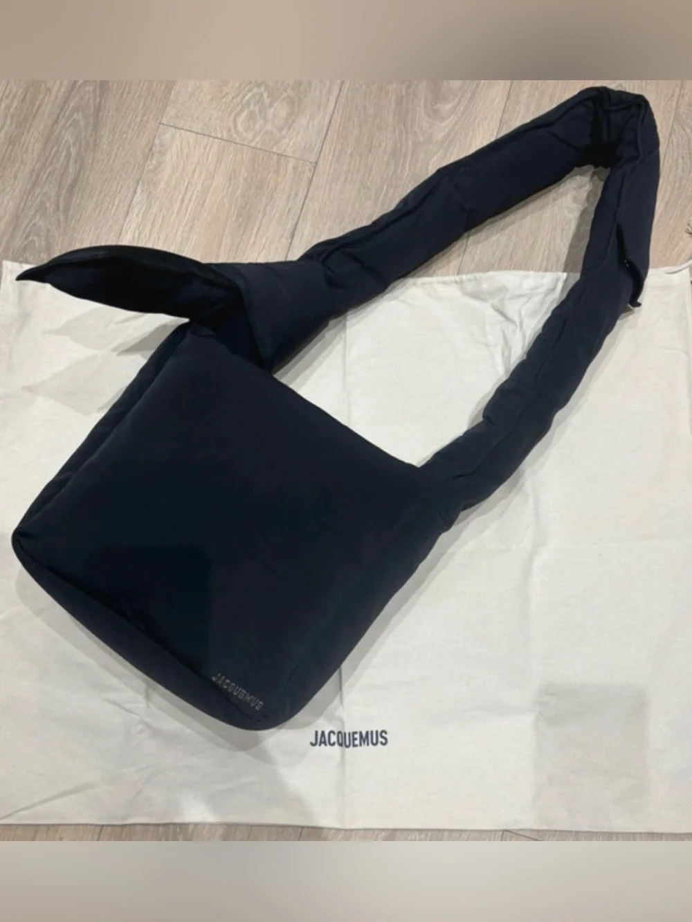 Jacquemus Black Padded Shoulder Bag le cuscinu messenger tote sleek rare soldout